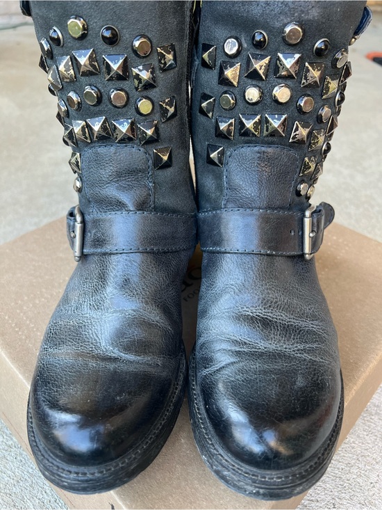Source Unknown Shoes - Umbré Dark Navy Studded Leather Ankle Boots